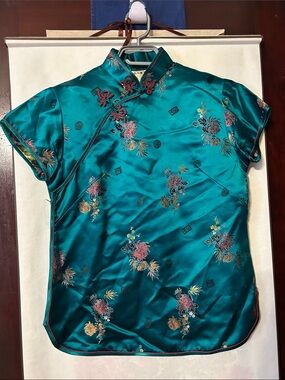New Chinese short sleeve top, Sz Medium fit small